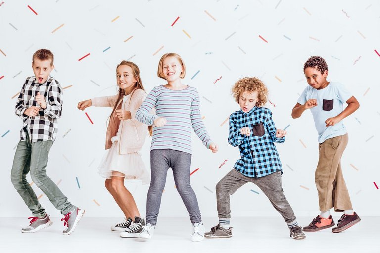 Bild zu Weihnachts-Kinder-Disco