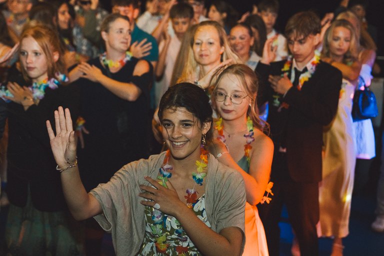 Bild zu Sommernachtsball HOALOHA auf dem Rhein 